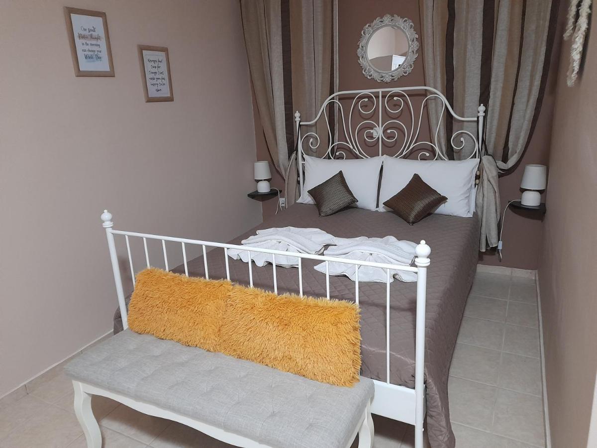 Nikos Studio Kalyves Bagian luar foto